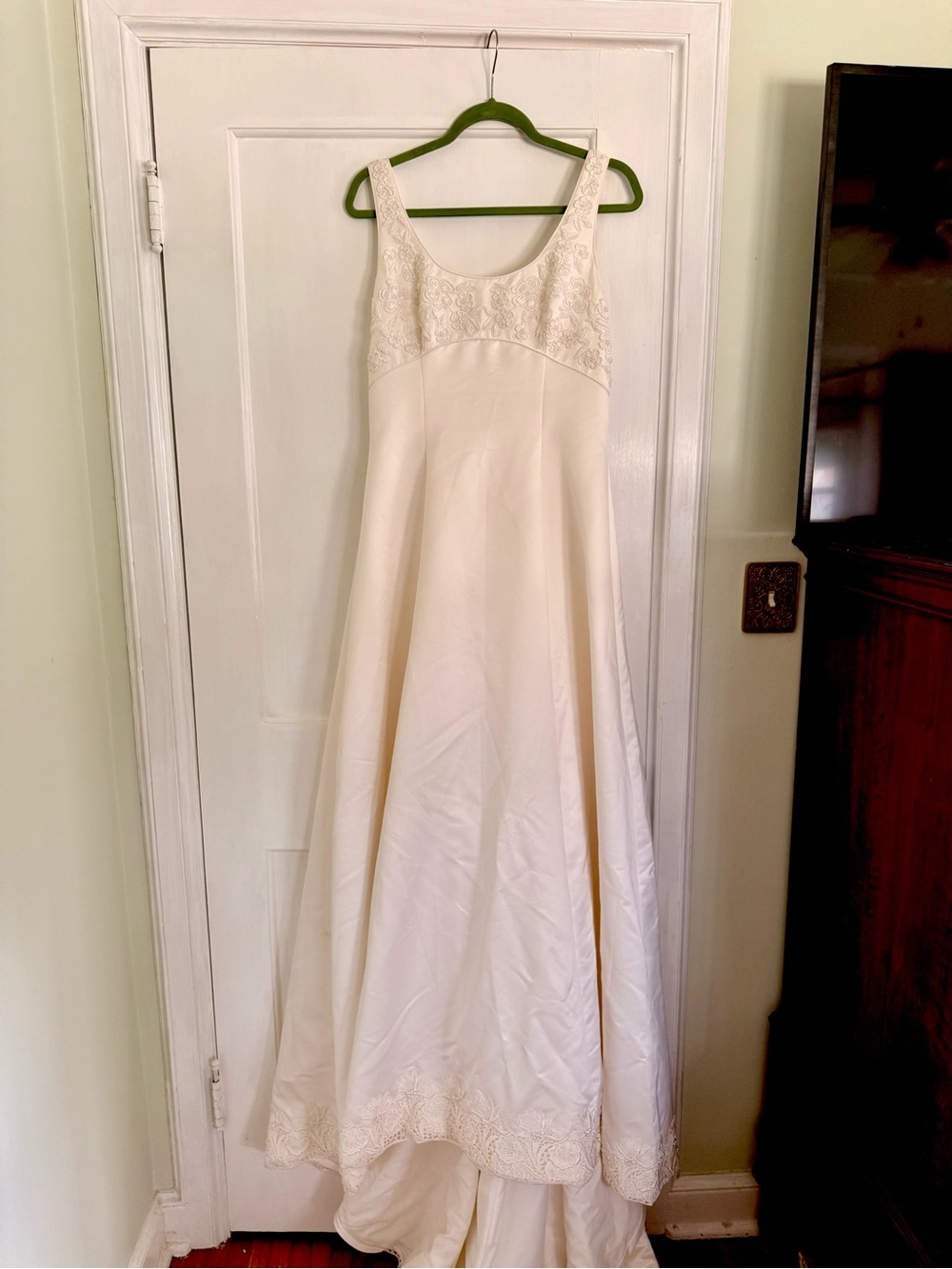 Women's Ivory Beaded Floral Bodice Wedding Dress - Picture 2 of 12
